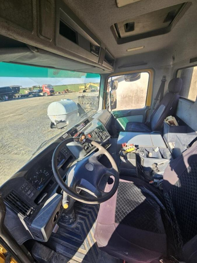 Mercedes Actros 2631 - Kravas automašīna pašizgāzējs: foto 4 Mercedes Actros 2631 - Kravas automašīna pašizgāzējs: foto 4