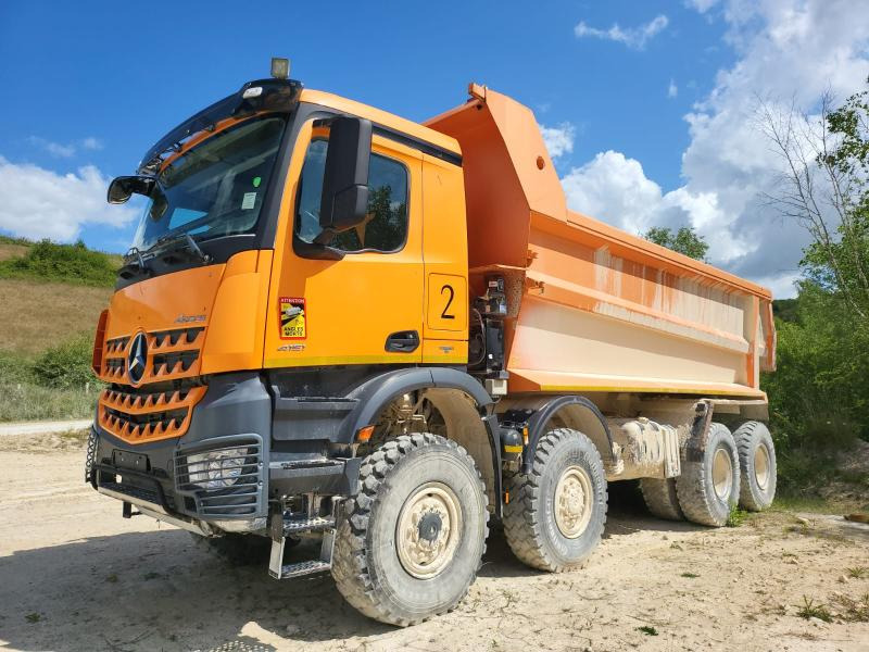 Mercedes Arocs - Kravas automašīna pašizgāzējs: foto 5 Mercedes Arocs - Kravas automašīna pašizgāzējs: foto 5