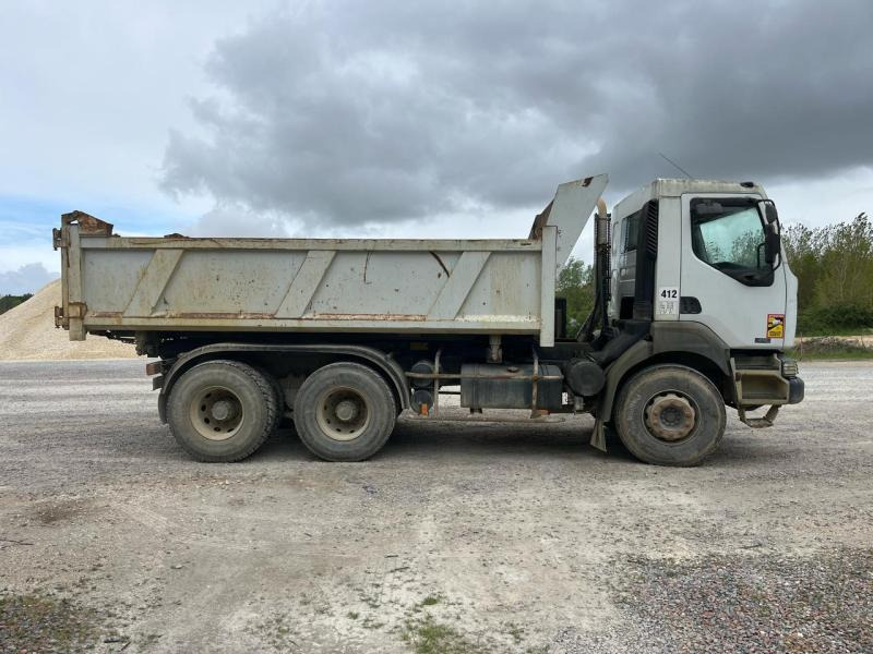 Renault Kerax 370 DCI - Kravas automašīna pašizgāzējs: foto 1 Renault Kerax 370 DCI - Kravas automašīna pašizgāzējs: foto 1