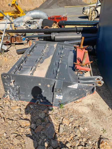 Sandvik GM420-14 - Trieciena drupinātājs: foto 4 Sandvik GM420-14 - Trieciena drupinātājs: foto 4