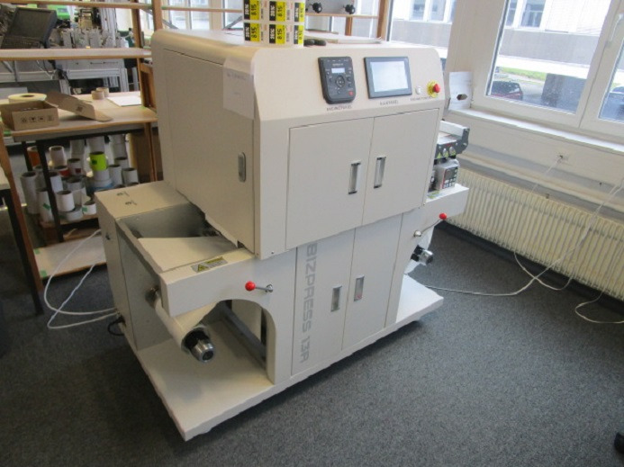 DIGITAL ETIKETTENDRUCKMASCHINE VP320C BIZPRESS 13R - Drukas iekārtas: foto 3 DIGITAL ETIKETTENDRUCKMASCHINE VP320C BIZPRESS 13R - Drukas iekārtas: foto 3