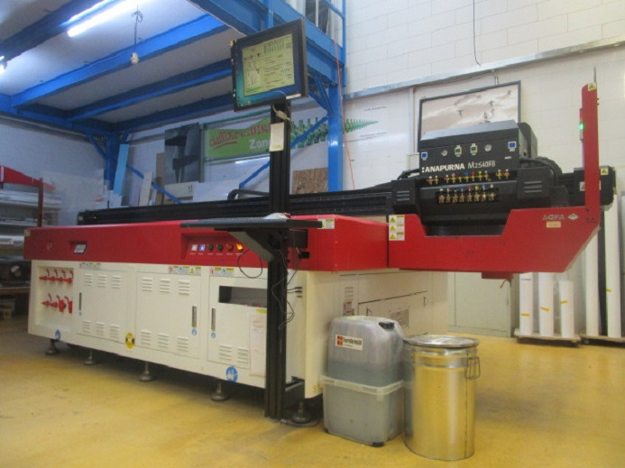 FLACHBETT-UV-GROSSFORMATDRUCKER AGFA ANAPURNA M2540 FB - Digitālās drukas iekārta: foto 5 FLACHBETT-UV-GROSSFORMATDRUCKER AGFA ANAPURNA M2540 FB - Digitālās drukas iekārta: foto 5