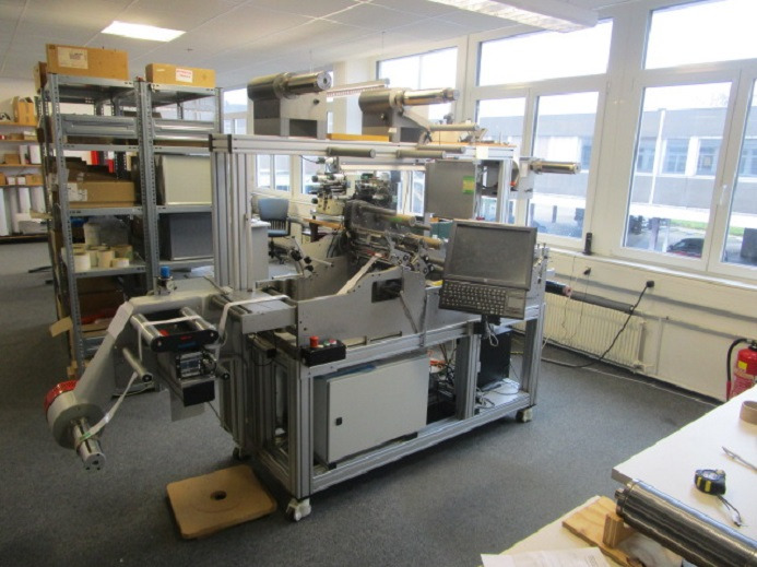 THERMOTRANSFER DRUCKSYSTEM MIT STANZE MPRINT MORLOCK LP 2000 (Drucken, Kaschieren, Stanzen) - Drukas iekārtas: foto 4 THERMOTRANSFER DRUCKSYSTEM MIT STANZE MPRINT MORLOCK LP 2000 (Drucken, Kaschieren, Stanzen) - Drukas iekārtas: foto 4