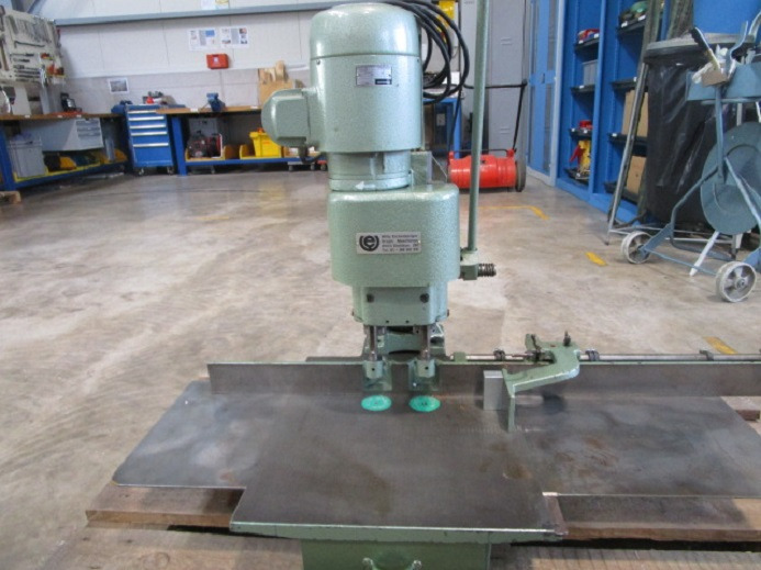 ZWEISPINDELBOHRMASCHINE HANG 136 D - Drukas iekārtas: foto 2 ZWEISPINDELBOHRMASCHINE HANG 136 D - Drukas iekārtas: foto 2