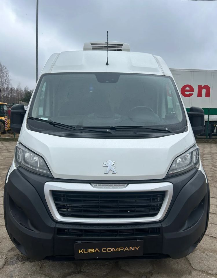 Peugeot BOXER CHŁODNIA MROŹNIA THERMO KING C-150e MAX / 2 KOMORY / 2018 ROK !! - Komercauto refrižerators: foto 3 Peugeot BOXER CHŁODNIA MROŹNIA THERMO KING C-150e MAX / 2 KOMORY / 2018 ROK !! - Komercauto refrižerators: foto 3
