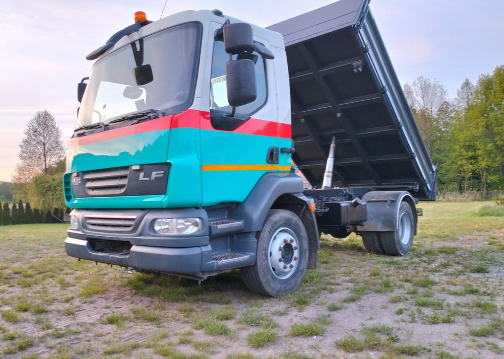 DAF LF 55.220 - Kravas automašīna pašizgāzējs: foto 1 DAF LF 55.220 - Kravas automašīna pašizgāzējs: foto 1