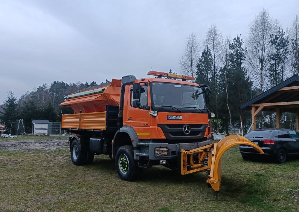 Mercedes-Benz Axor 1824 - Sniega novākšanas tehnika: foto 4 Mercedes-Benz Axor 1824 - Sniega novākšanas tehnika: foto 4