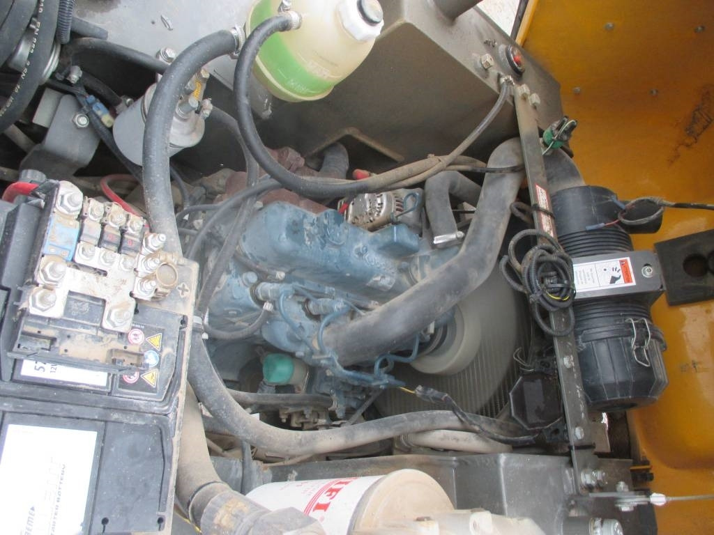 Mini pašizgāzējs Ausa D 100 AHA: foto 11 Mini pašizgāzējs Ausa D 100 AHA: foto 11