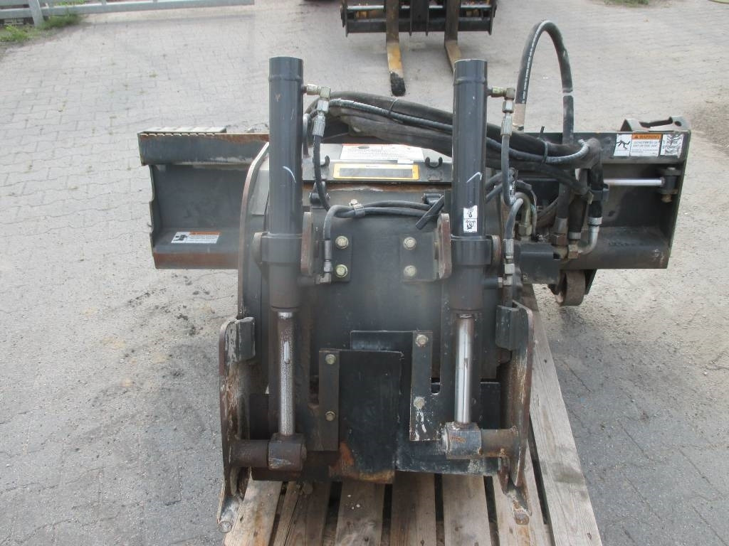 Bobcat 18 PLA - Skrēperis: foto 5 Bobcat 18 PLA - Skrēperis: foto 5