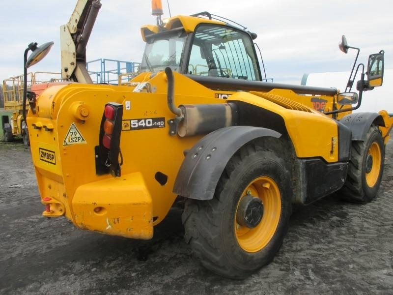 JCB 540-140 - Teleskopiskais iekrāvējs: foto 3 JCB 540-140 - Teleskopiskais iekrāvējs: foto 3
