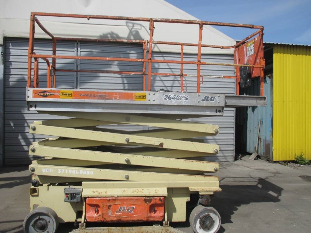 JLG 2646 ES - Šķērveida pacēlājs: foto 1 JLG 2646 ES - Šķērveida pacēlājs: foto 1