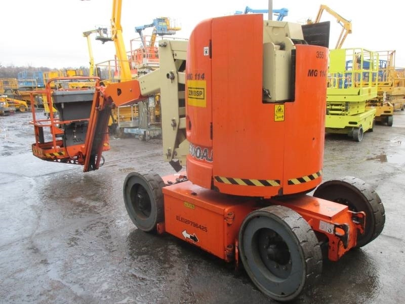 JLG E 300 AJ - Izlices pacēlājs: foto 4 JLG E 300 AJ - Izlices pacēlājs: foto 4