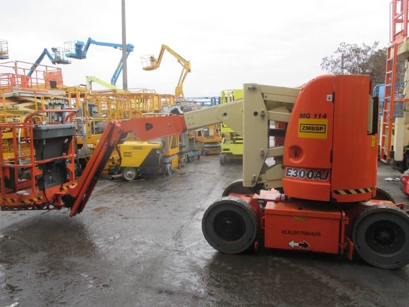 JLG E 300 AJ - Izlices pacēlājs: foto 5 JLG E 300 AJ - Izlices pacēlājs: foto 5