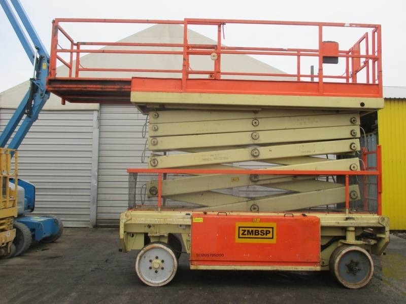 JLG Liftlux 180-12 - Šķērveida pacēlājs: foto 1 JLG Liftlux 180-12 - Šķērveida pacēlājs: foto 1