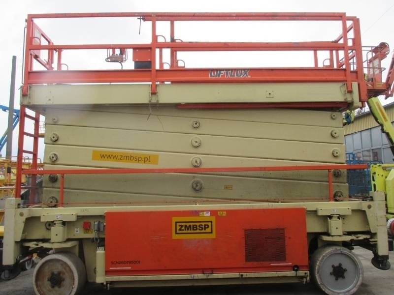 JLG Liftlux 245-12 - Šķērveida pacēlājs: foto 4 JLG Liftlux 245-12 - Šķērveida pacēlājs: foto 4