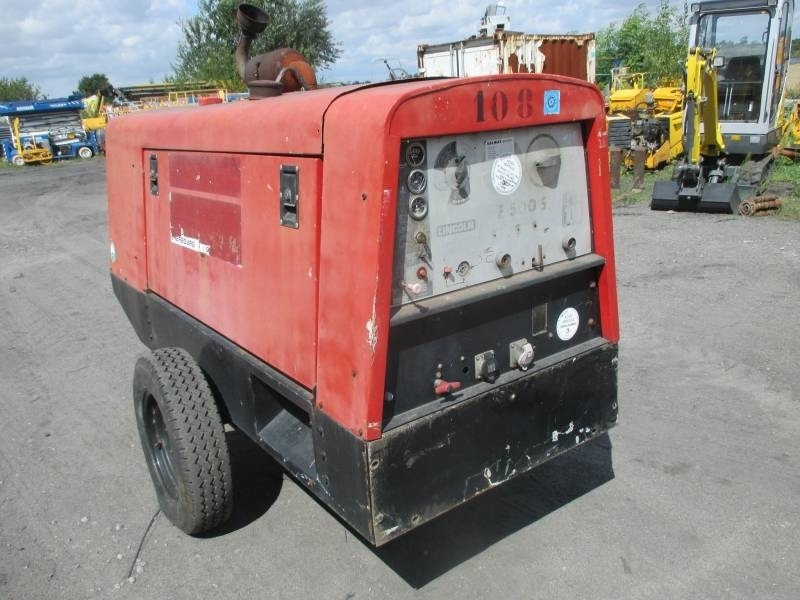 Lincoln E 500 S - Metināšanas iekārtas: foto 5 Lincoln E 500 S - Metināšanas iekārtas: foto 5