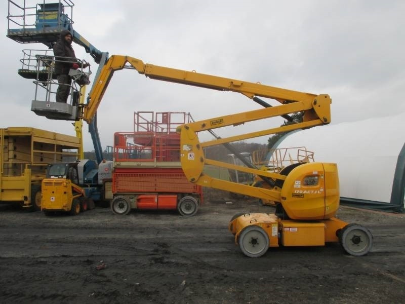 Manitou 170AETJ - Izlices pacēlājs: foto 1 Manitou 170AETJ - Izlices pacēlājs: foto 1