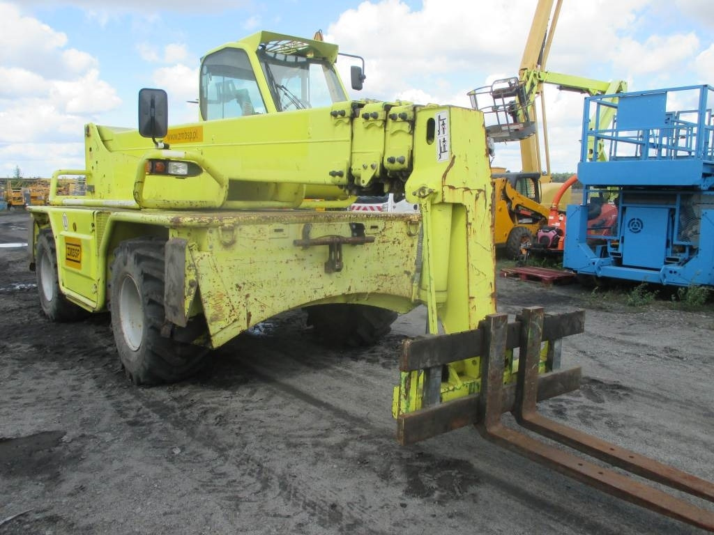 Merlo Roto 45.21 - Teleskopiskais iekrāvējs: foto 3 Merlo Roto 45.21 - Teleskopiskais iekrāvējs: foto 3