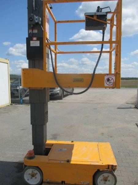 SkyJack SJ 12 - Torņa pacēlājs: foto 4 SkyJack SJ 12 - Torņa pacēlājs: foto 4