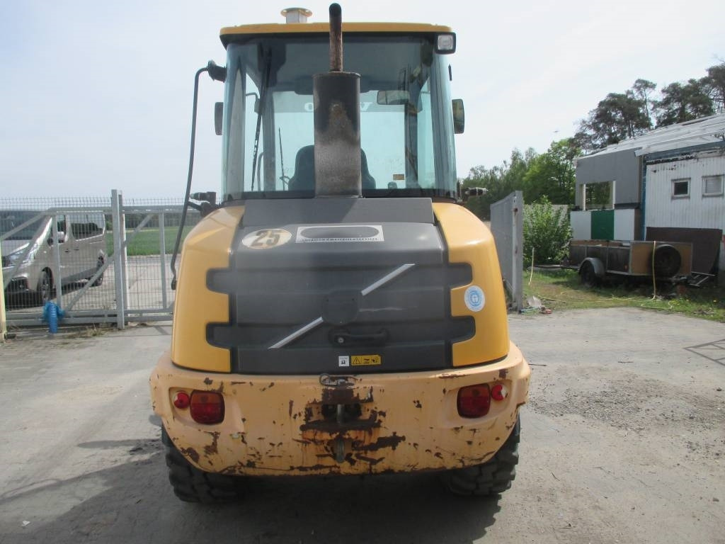 Volvo L 25 F - Riteņu iekrāvējs: foto 3 Volvo L 25 F - Riteņu iekrāvējs: foto 3
