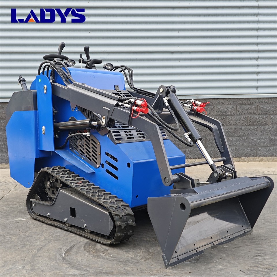 LADYS Free Shipping Mini Skid Steer Loader Compact Track Electric/Diesel Chinese Mini Skid Steer Loader For Sale With Mini Skid Steer Attachments 4 In 1 Bucket - Kompaktiekrāvējs: foto 3 LADYS Free Shipping Mini Skid Steer Loader Compact Track Electric/Diesel Chinese Mini Skid Steer Loader For Sale With Mini Skid Steer Attachments 4 In 1 Bucket - Kompaktiekrāvējs: foto 3