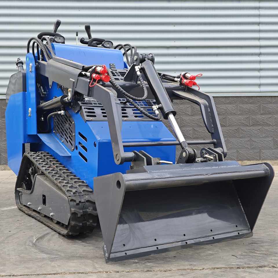 LEZUM Free Shipping Mini Skid Steer Loader Compact Track Electric/Diesel Chinese Mini Skid Steer Loader For Sale With Mini Skid Steer Attachments 4 In 1 Bucket - Kompaktiekrāvējs: foto 1 LEZUM Free Shipping Mini Skid Steer Loader Compact Track Electric/Diesel Chinese Mini Skid Steer Loader For Sale With Mini Skid Steer Attachments 4 In 1 Bucket - Kompaktiekrāvējs: foto 1