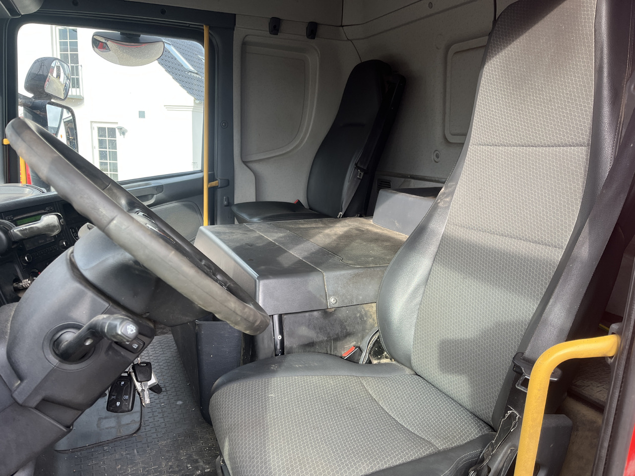 Pacēlājs ar āķi Scania P320: foto 9