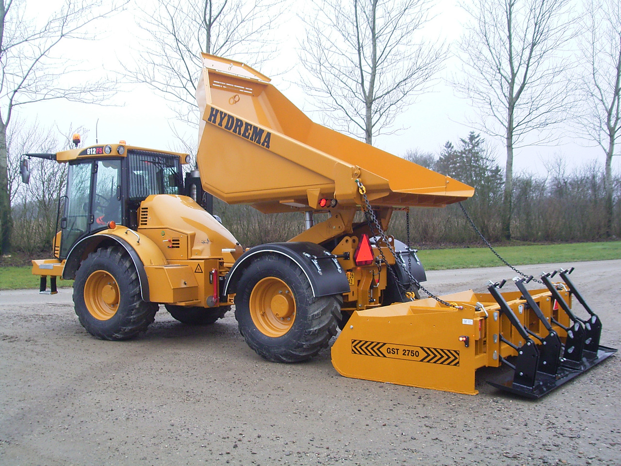 Jaunā Skrēperis GST  1500-3000  Gravel Road leveler box laying of gravel  for trucks and tractor: foto 8