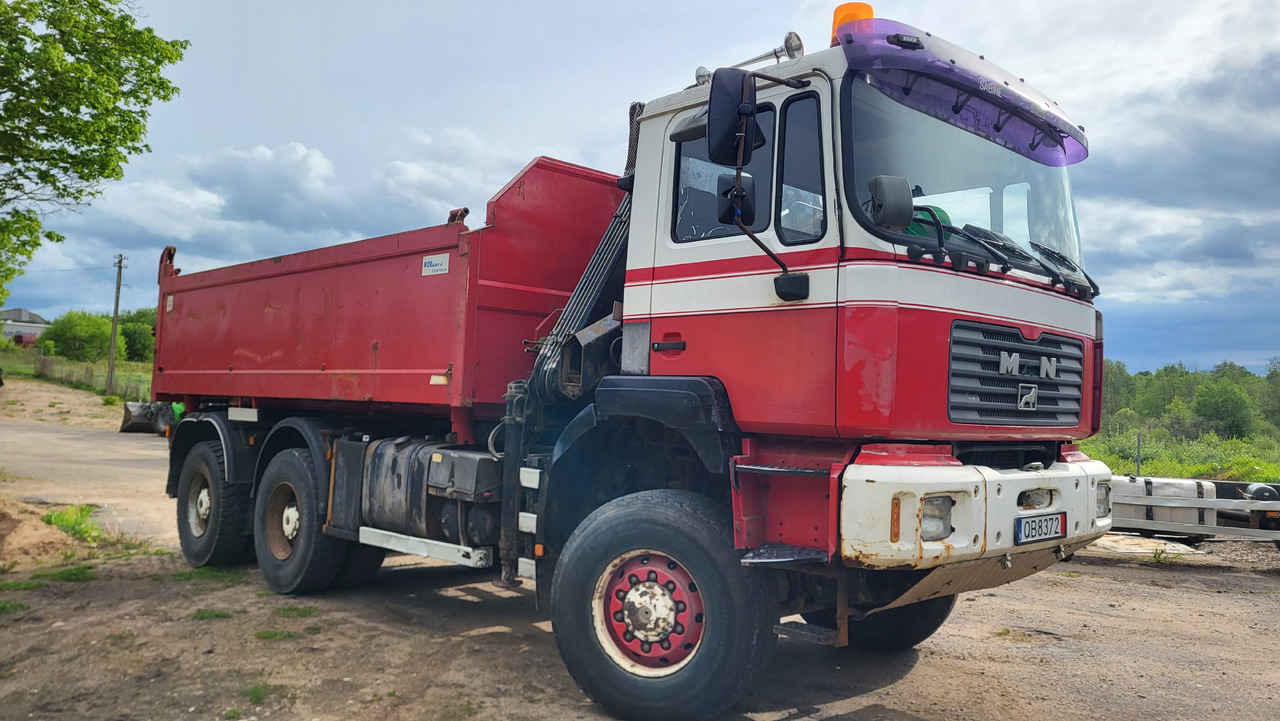 MAN 33.414 6X6 HIAB 102 33.414 - Kravas automašīna pašizgāzējs: foto 3 MAN 33.414 6X6 HIAB 102 33.414 - Kravas automašīna pašizgāzējs: foto 3