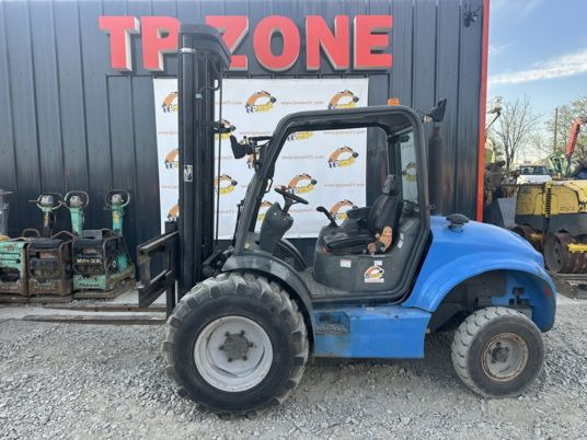 Ausa Ausa C250H 5m40 Triplex à 18500 € HT - Bezceļu autokrāvējs: foto 2 Ausa Ausa C250H 5m40 Triplex à 18500 € HT - Bezceļu autokrāvējs: foto 2