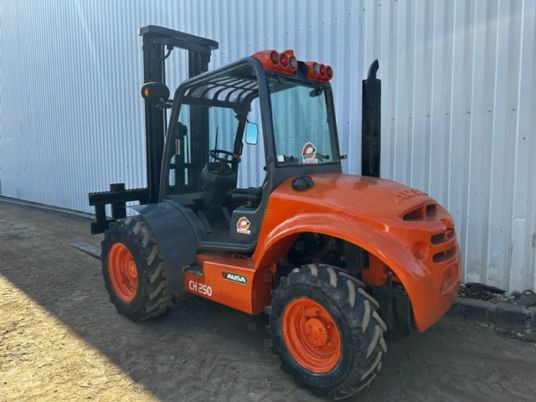 Ausa C250HX4 5m40 Triplex - Autokrāvējs: foto 4 Ausa C250HX4 5m40 Triplex - Autokrāvējs: foto 4