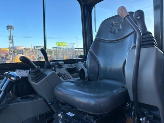 Bobcat E35 à 22 500 € HT - Mini-ekskavators: foto 3 Bobcat E35 à 22 500 € HT - Mini-ekskavators: foto 3