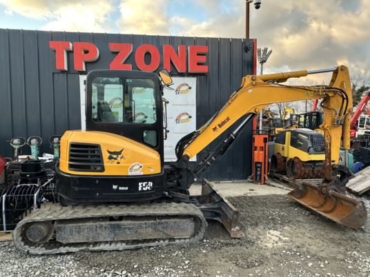 Bobcat E50 à 27 900 € HT - Mini-ekskavators: foto 1 Bobcat E50 à 27 900 € HT - Mini-ekskavators: foto 1