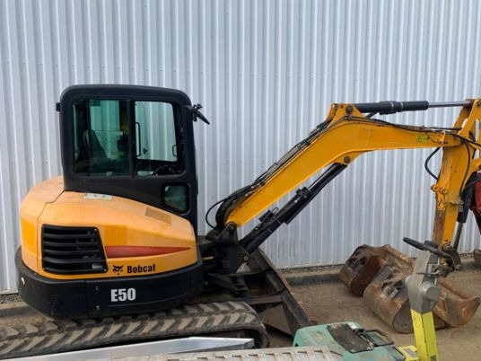 Bobcat E50EM - Mini-ekskavators: foto 1 Bobcat E50EM - Mini-ekskavators: foto 1