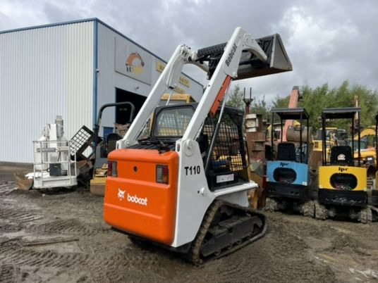 Bobcat T110 Joystick - Kāpurķēžu kompaktiekrāvējs: foto 2 Bobcat T110 Joystick - Kāpurķēžu kompaktiekrāvējs: foto 2