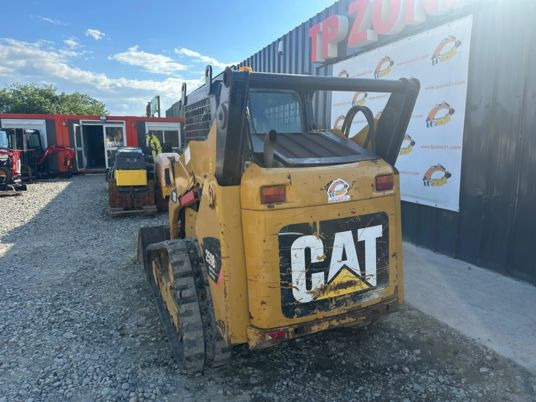 Caterpillar 259 B - 3 High Flow à 28500 € HT - Kompaktiekrāvējs: foto 4 Caterpillar 259 B - 3 High Flow à 28500 € HT - Kompaktiekrāvējs: foto 4