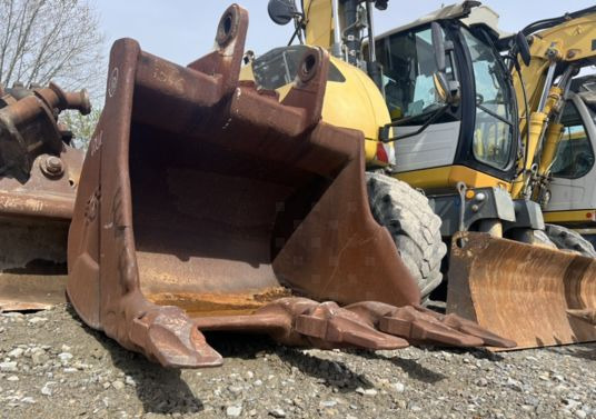 Godet pour pelle Volvo - Kauss: foto 4 Godet pour pelle Volvo - Kauss: foto 4