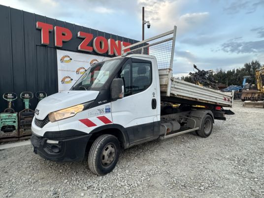 Iveco 35-130 Benne - Komercauto pašizgāzējs: foto 3 Iveco 35-130 Benne - Komercauto pašizgāzējs: foto 3