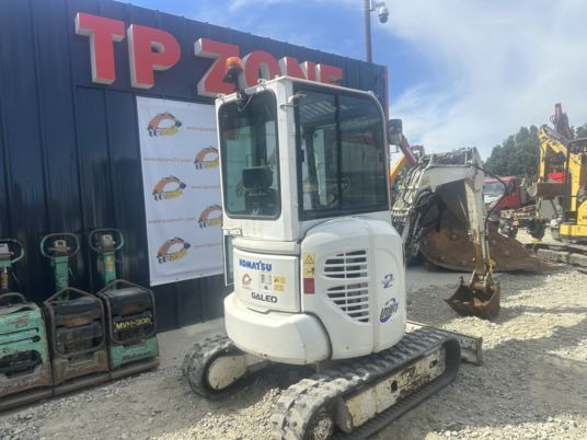 Komatsu PC26MR-3 cabine à 19500€ HT - Mini-ekskavators: foto 3 Komatsu PC26MR-3 cabine à 19500€ HT - Mini-ekskavators: foto 3