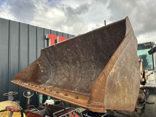 Liebherr New L514 Stéréo Clim à 29 500 € HT - Riteņu iekrāvējs: foto 4 Liebherr New L514 Stéréo Clim à 29 500 € HT - Riteņu iekrāvējs: foto 4