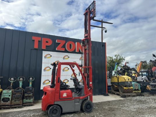 Nissan CHARIOT DIESEL 1T5 à 10500 € HT - Dīzeļiekrāvējs: foto 1 Nissan CHARIOT DIESEL 1T5 à 10500 € HT - Dīzeļiekrāvējs: foto 1