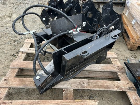 Rogneuse de souches pour minichargeur - Celmu smalcinātājs: foto 4 Rogneuse de souches pour minichargeur - Celmu smalcinātājs: foto 4