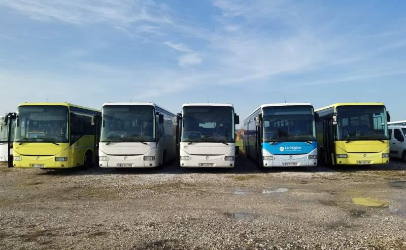 Irisbus Iveco Recreo 5 sztuk 2009 - Piepilsētas autobuss: foto 4 Irisbus Iveco Recreo 5 sztuk 2009 - Piepilsētas autobuss: foto 4