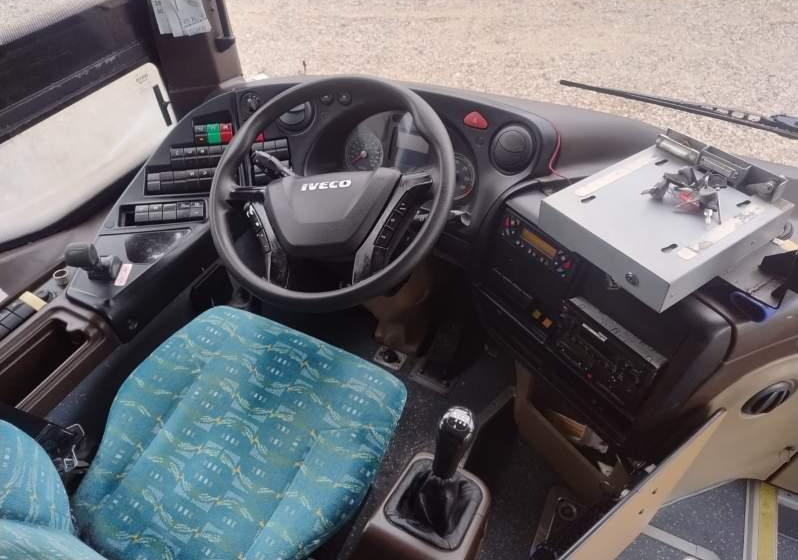 Iveco Crosswey 12M 2 szt KLIMA - Piepilsētas autobuss: foto 5 Iveco Crosswey 12M 2 szt KLIMA - Piepilsētas autobuss: foto 5