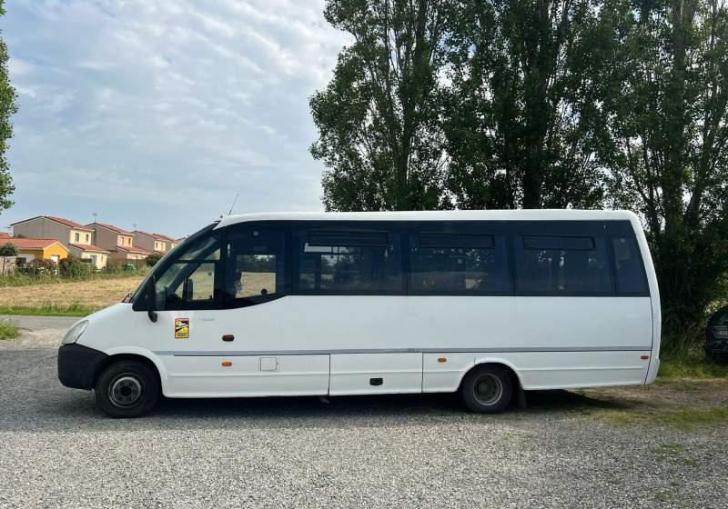 Iveco Indcar Wing euro 5 - Piepilsētas autobuss: foto 2 Iveco Indcar Wing euro 5 - Piepilsētas autobuss: foto 2
