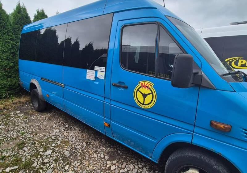 Mercedes-Benz Sprinter 413 CDI 20+6 - Mikroautobuss, Pasažieru furgons: foto 3 Mercedes-Benz Sprinter 413 CDI 20+6 - Mikroautobuss, Pasažieru furgons: foto 3