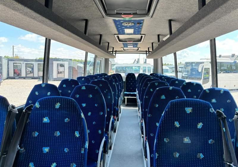 Piepilsētas autobuss Mercedes-Benz Vario miejsc 39 274tys km Winda/7775: foto 17