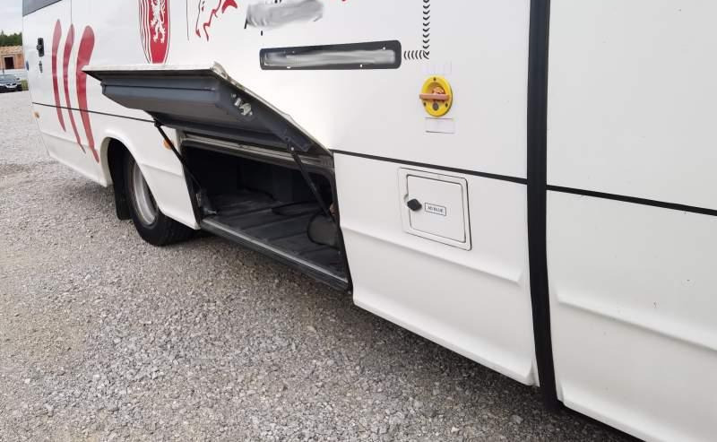 Piepilsētas autobuss Mercedes-Benz WING VARIO 34 euro 5 *klimatyzacja*webasto*winda: foto 9