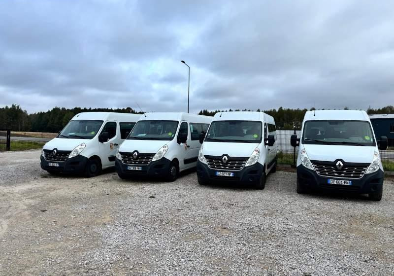 Renault Master 17 miejsc EURO 6 4 szt - Mikroautobuss, Pasažieru furgons: foto 1 Renault Master 17 miejsc EURO 6 4 szt - Mikroautobuss, Pasažieru furgons: foto 1