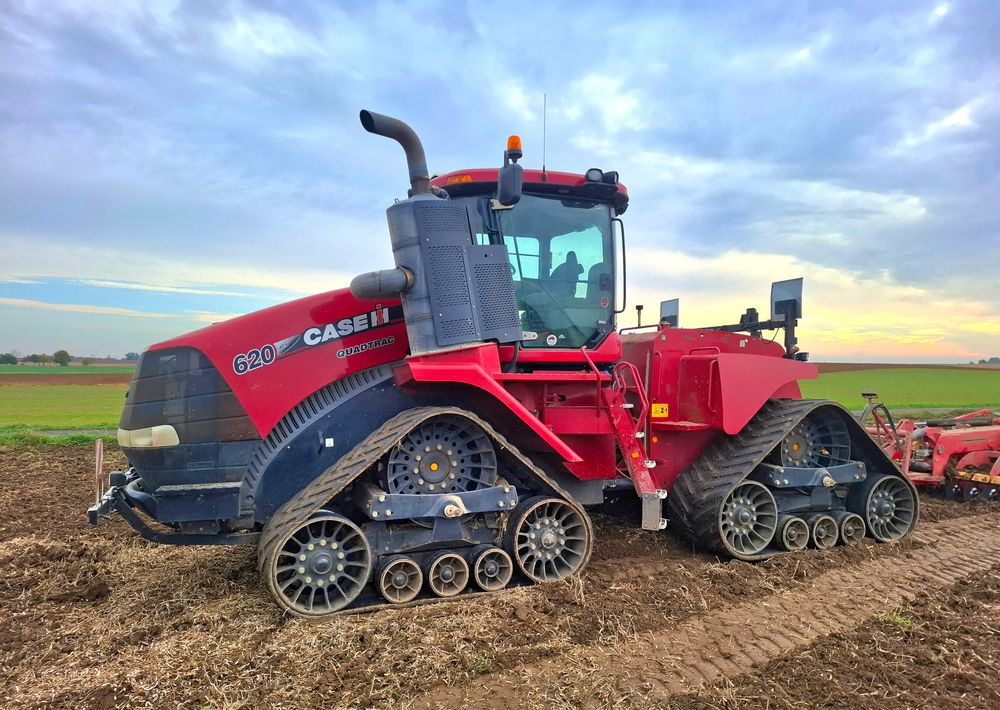 Case IH QUADTRAC 620 2015 ROK , GPS, Nie Malowany, Stan Idealny - Traktors: foto 2 Case IH QUADTRAC 620 2015 ROK , GPS, Nie Malowany, Stan Idealny - Traktors: foto 2